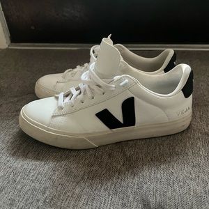 Veja Women’s Campo Sneakers